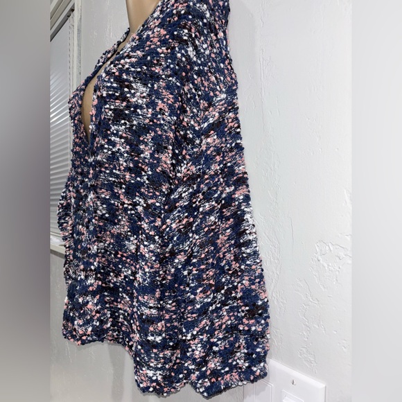 - REWIND Oversized DOLMAN SHRUG ! (MED) - Picture 9 of 9